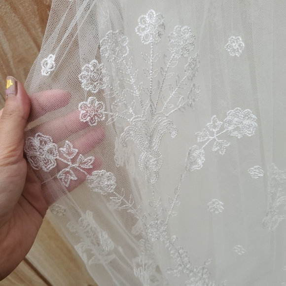 Melissa Sweet altered to an 8 Wedding Gown. - Picture 12 of 12